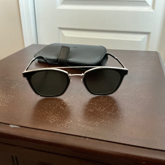 YSL sunglasses with case - Picture 1 of 6